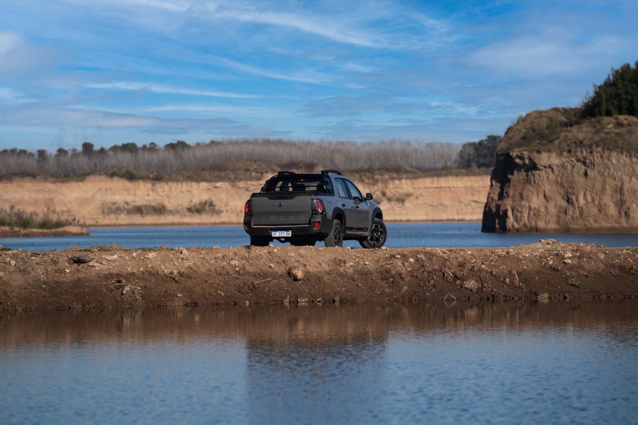 Renault Oroch: 6AJAf8vswHiItwmFn87RZtQNIqVvGY-metaT1JPQ0gtT1VUU0lERVIgKDMwKS5qcGc=-.jpg