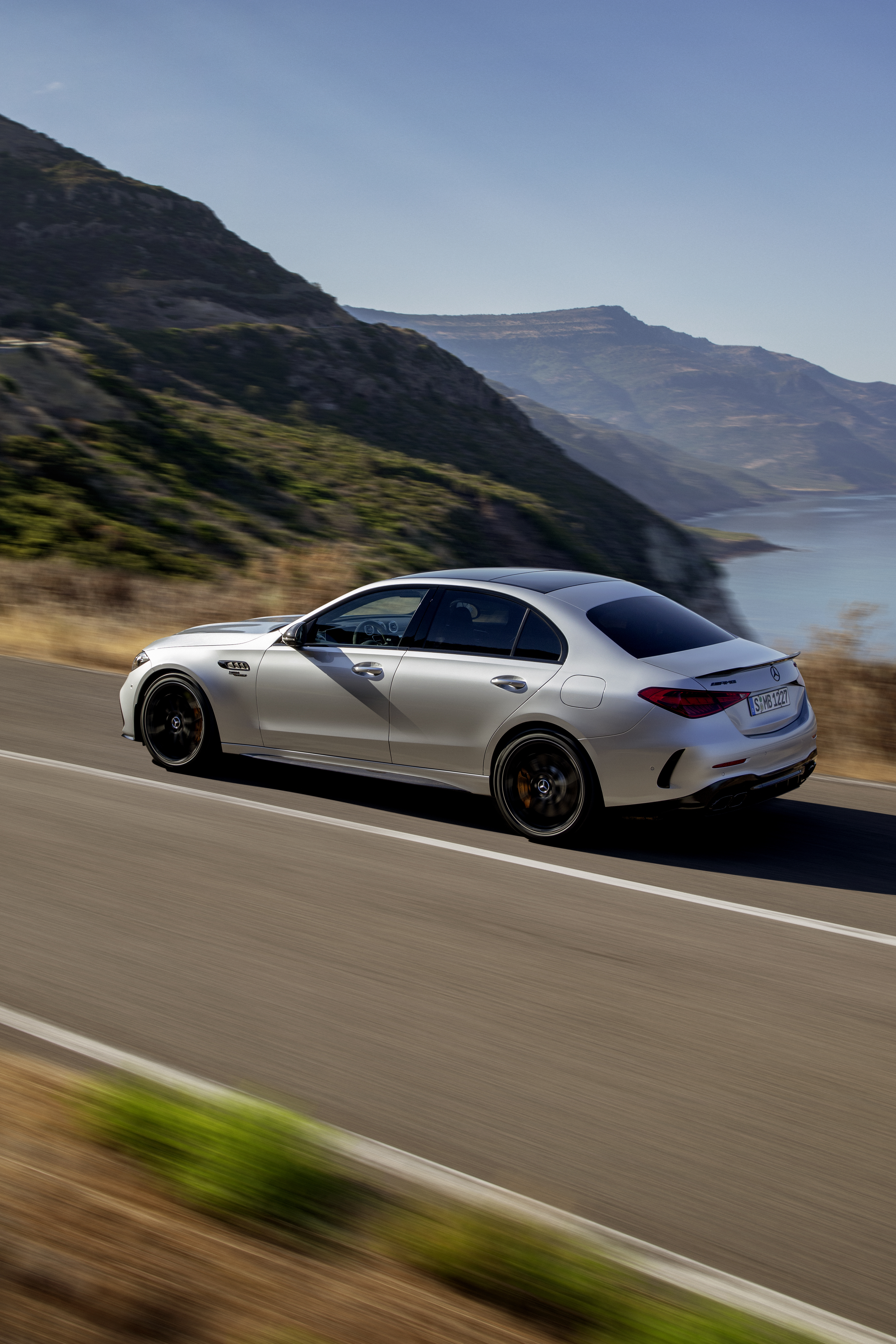 Mirá la galería de imágenes del nuevo Mercedes-AMG C 63 S E Performance: 22C0305_032.jpg
