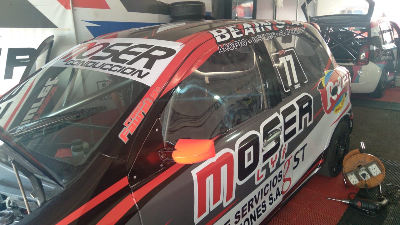 Los boxes del Turismo Pista en Concepción del Uruguay: 255d4463-f54c-47e2-867a-c8e3b72f402f.jpg