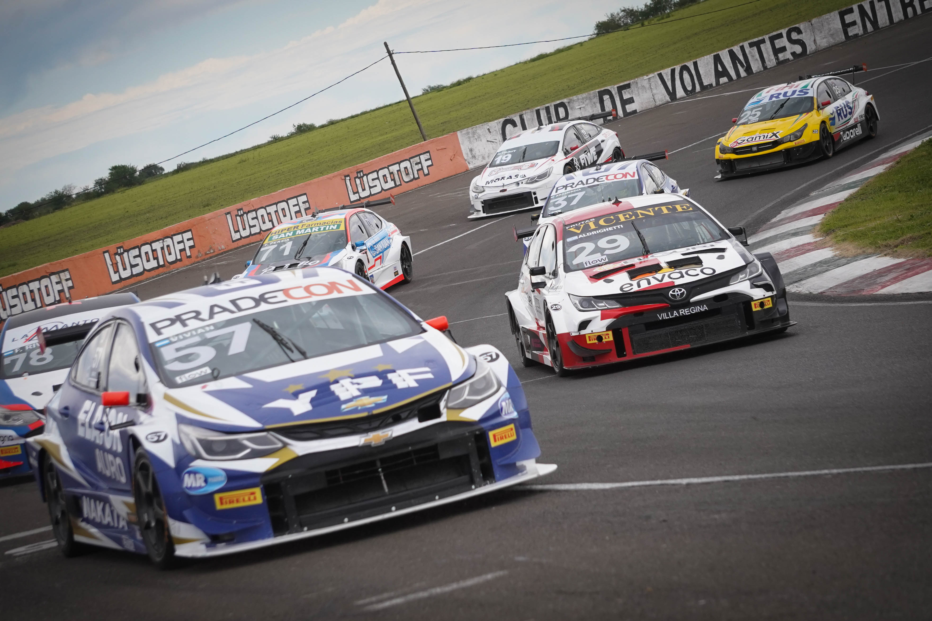 Todo el color del paso del TC2000 por Paraná: DSC06520.jpg