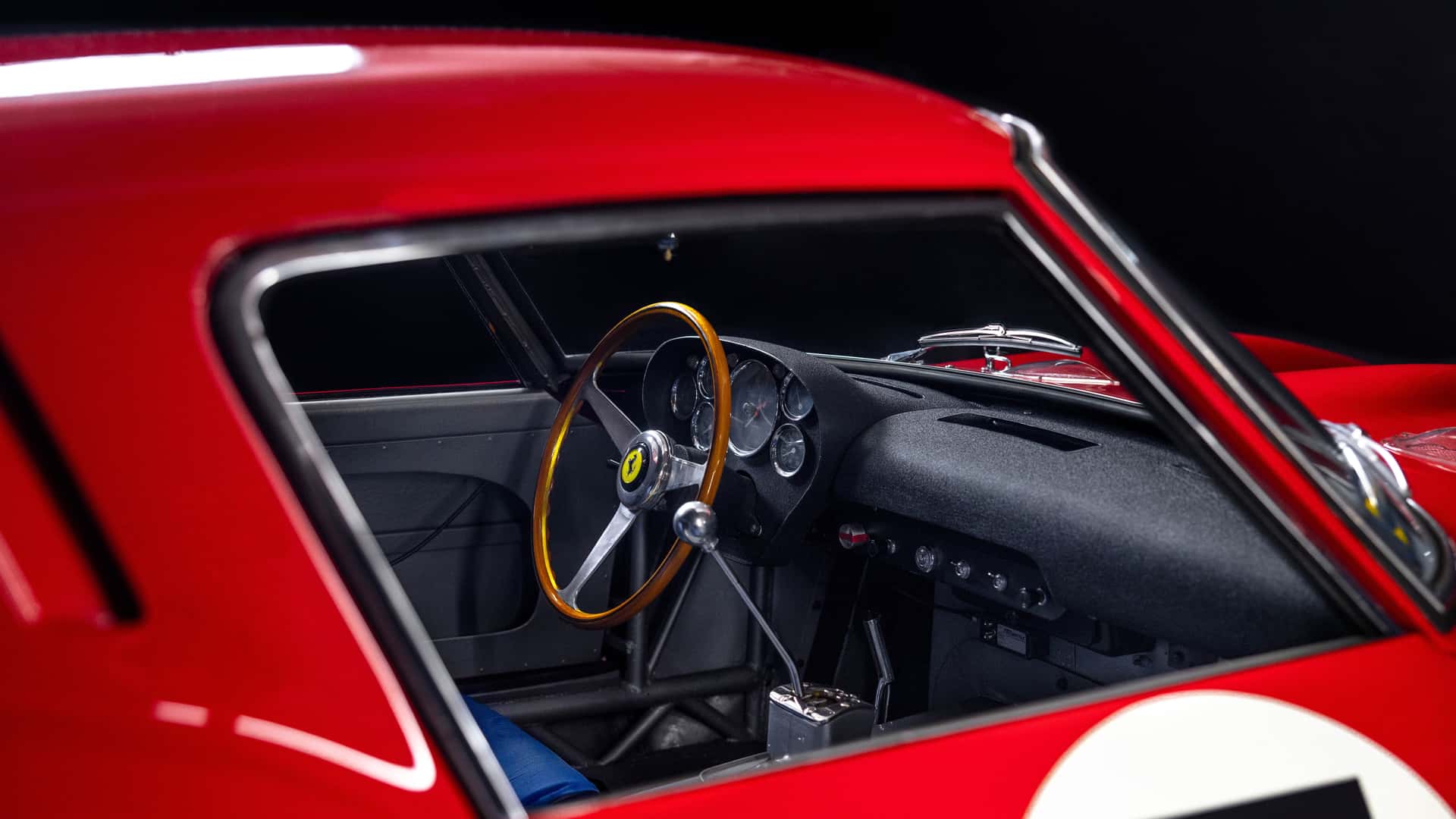 Mirá la galería de la Ferrari más cara de la historia: hero_ferrari_250_gto-8.jpg