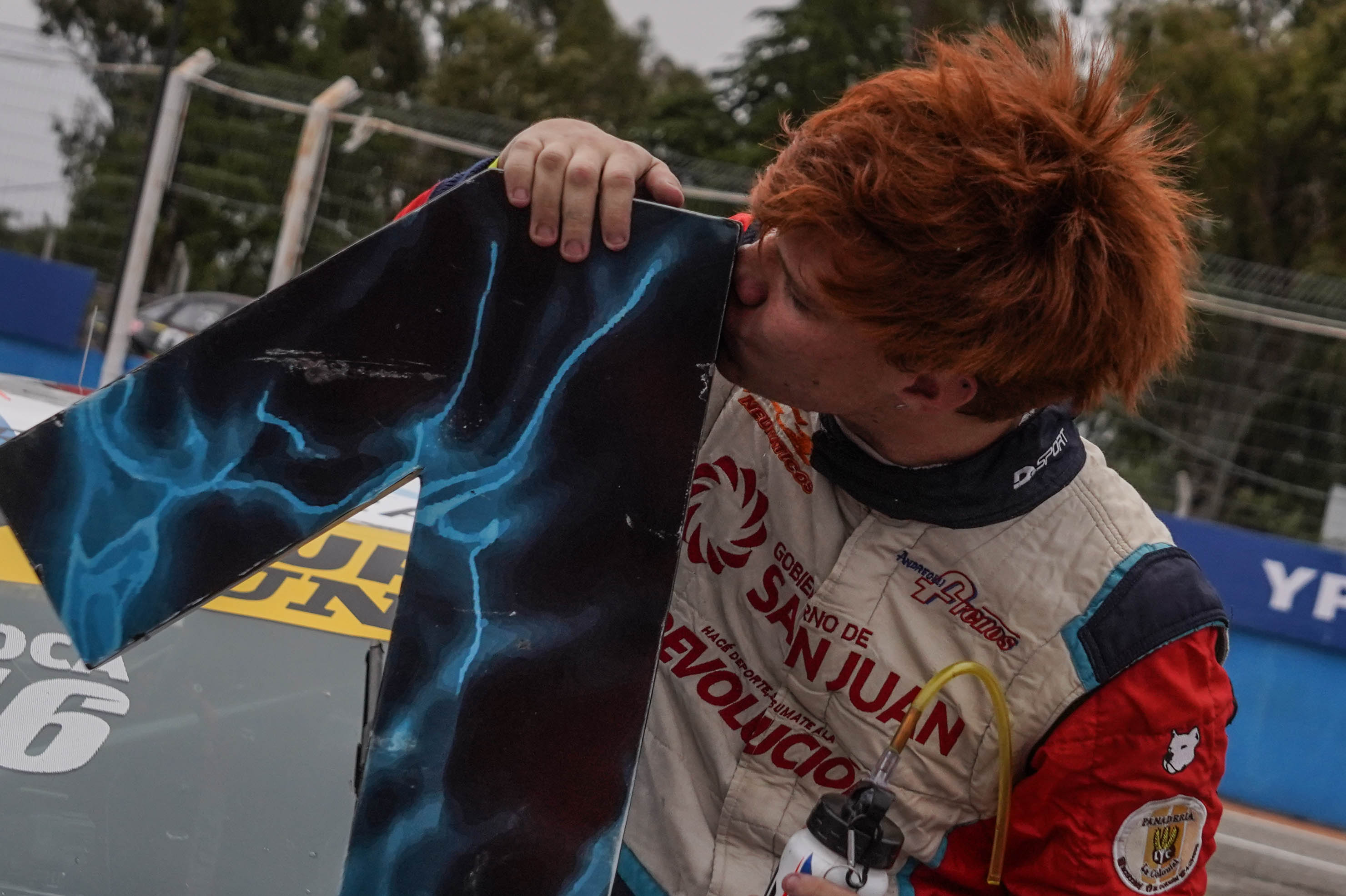 Todo el color del paso del Top Race por Río Cuarto: DSC09577.jpg