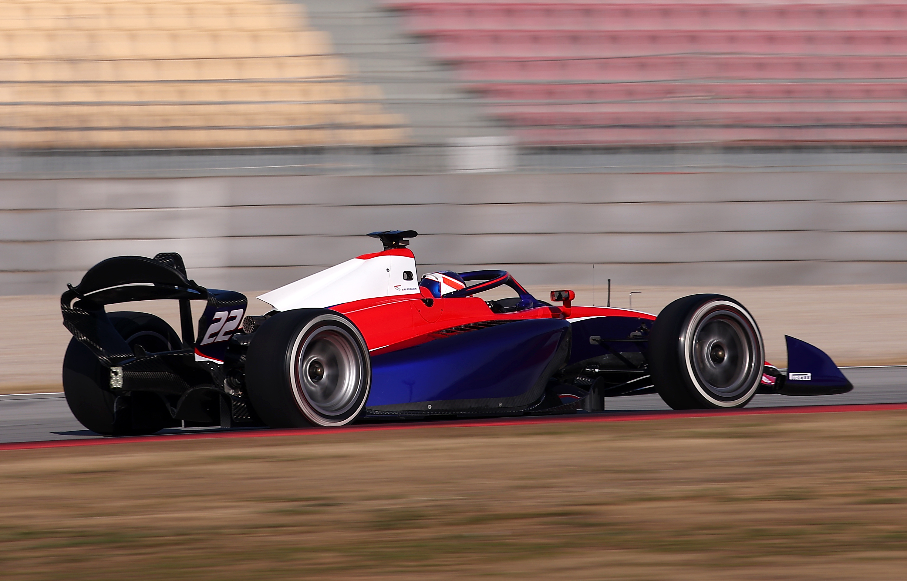 Compartimos galería de imágenes de los nuevos autos de F2: GEoO2ZIXQAACuqT.jpeg